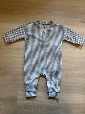 Baby Gap Houndstooth Henley Romper Gray 3-6M